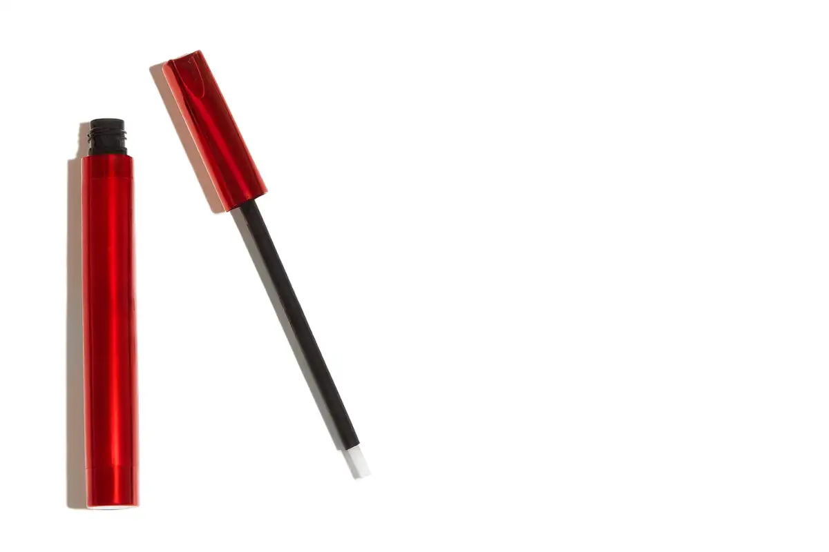 قلم تبييض الأسنان بلون أحمر مع رأس دقيق للتطبيق